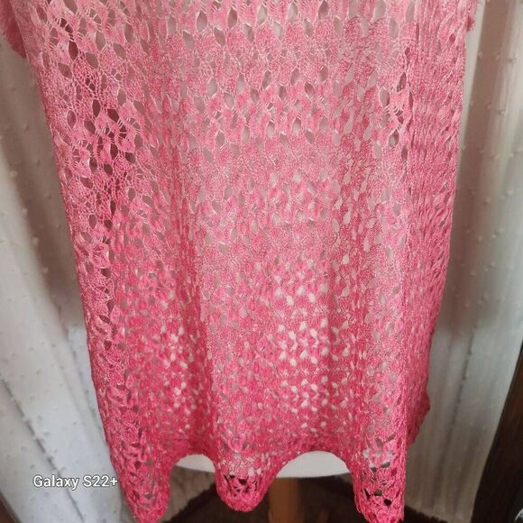 +20 Hartfield Design top. Wear over tank or swim suit. - Picture 3 of 8